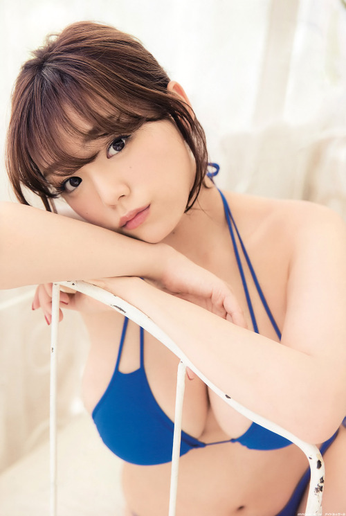 iweith:  篠崎愛 / Ai Shinozaki