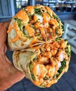 goodgirlgonegr8:  everybody-loves-to-eat:  Shrimp Burrito  Oh my fuckin gooodddd