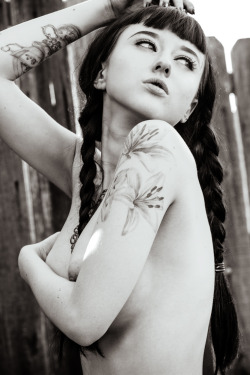 chadmichaelward:  &ldquo;Backyard Black + White&rdquo; (2014)  Photographer: Chad Michael Ward  |  Model: Shilo Von Porcelaine View the entire set of images from this shoot on Zivity.com