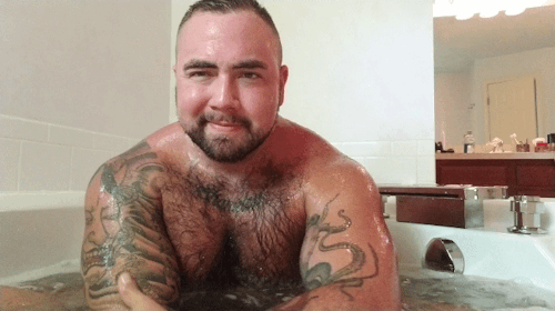 konkeriano22:  Bath time
