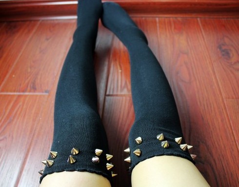 demonologys:  Rock Rivets Thigh High Tights บ.99 