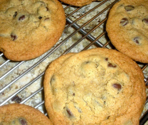 Crisp and Chewy Chocolate Chip Cookies