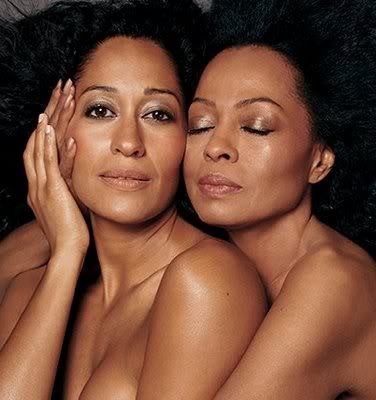 tasiaateyourbaby:  moms &amp; babies being cute together. growing &amp; glowing