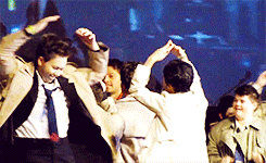 wearetusdayassbut:  cactusmisha:   misha frolics with his army of castiels and