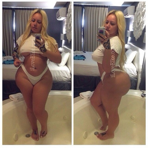 worldstarhoney:  @itselkethestallion 💪 by stupidthick Bitches Freaking Off On Cam Live! | Sex Toys Source