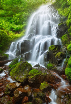 wnderlst:  Fairy Falls, Oregon   