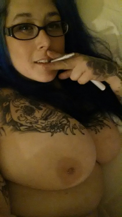 blackmetalslavegirl:  🔥🔥🌿🌿🔥🔥