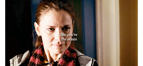 mollyhooopers:“How?” (x)