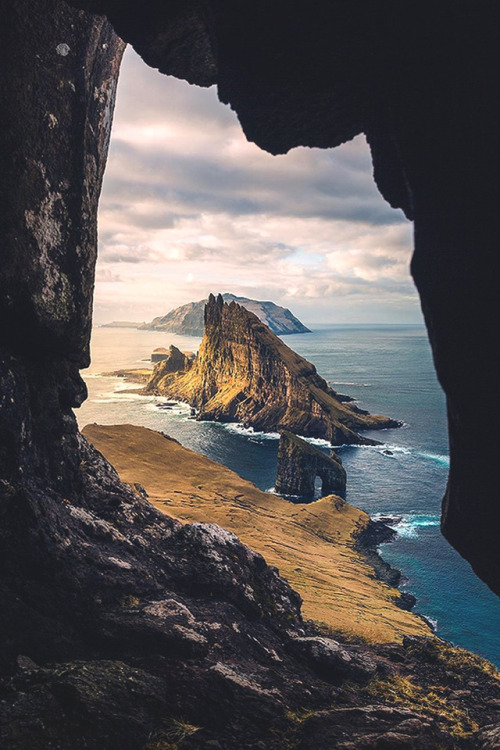 lsleofskye - Jurassic Park or Faroe Islands? |...