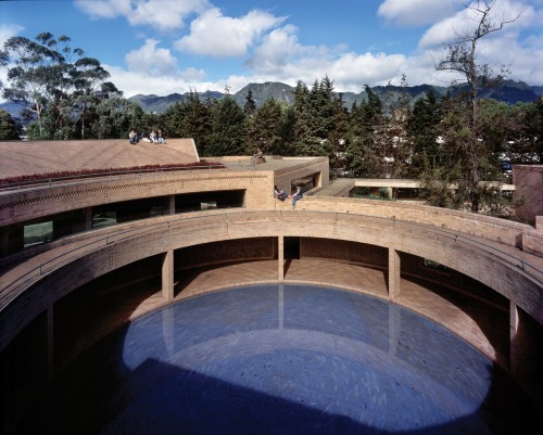 archatlas:  Rogelio Salmona: Bogotá’s Maestro of BrickColombian modernist Rogelio Salmona had an enriching and enduring impact on Bogotá through his mastery of brick.Bogotá is a city of red brick and nobody did more to enrich that material than Rogelio