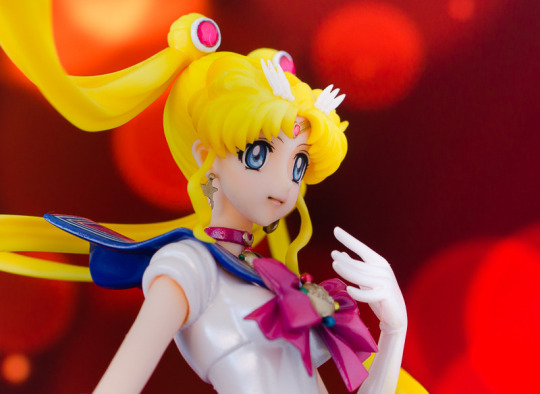 So apparently there's a new Crystal Sailor Moon Figure