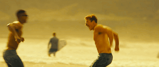 f19207112257a4cc41ace78ea2ef17b687594276.gifv