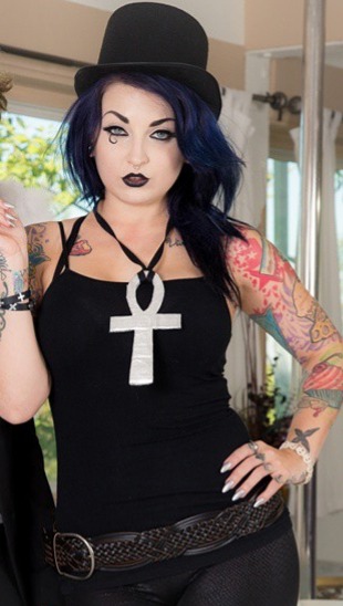comicbookcosplayvixens:       Death of The Endless by Draven Star  