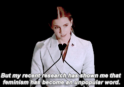 XXX mockingday:  Watch Emma’s speech and take photo