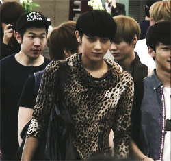 ewxiuhan:  4/? of xiuhan moments. When minseok brings the best out of lu han. When