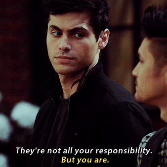 shxdowshuntress:the softest boyfriend award goes to Alec Lightwood