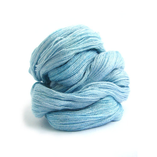 sixskeinsuk:  (via Pure cashmere yarn lace yarn placid blue laceweight by SixSkeins)
