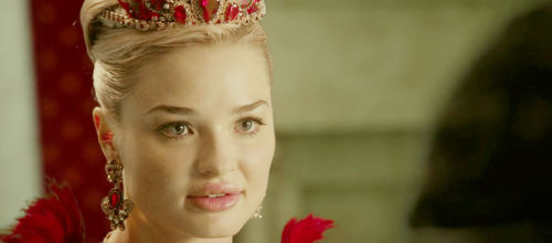 Once Upon A Time In Wonderland Appreciation WeekDay 1-Favourite CharacterAnastasia/The Red Queen