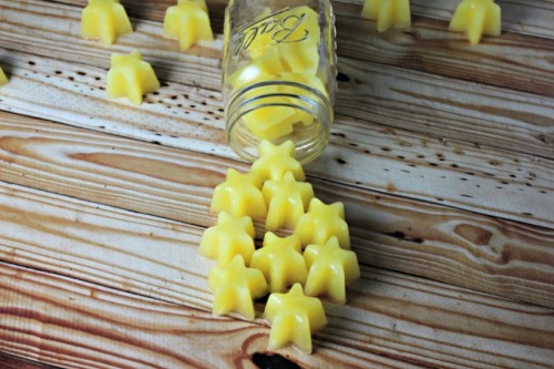 Pineapple cubes