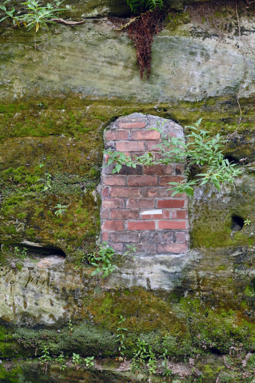 scavengedluxury:Bricked-up cave. Nottingham, May 2017.