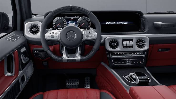 - Mercedes-Benz G 63 AMG...