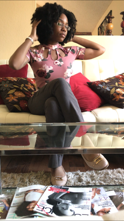 toughguytina: spent almost the whole shoot fluffing my twist out but I love these anyway lol. such d