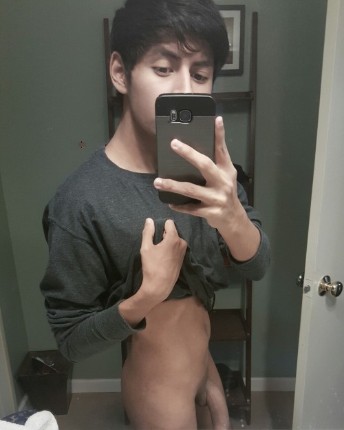 moonflax: since you guys also wanted a nude (as always lol) 