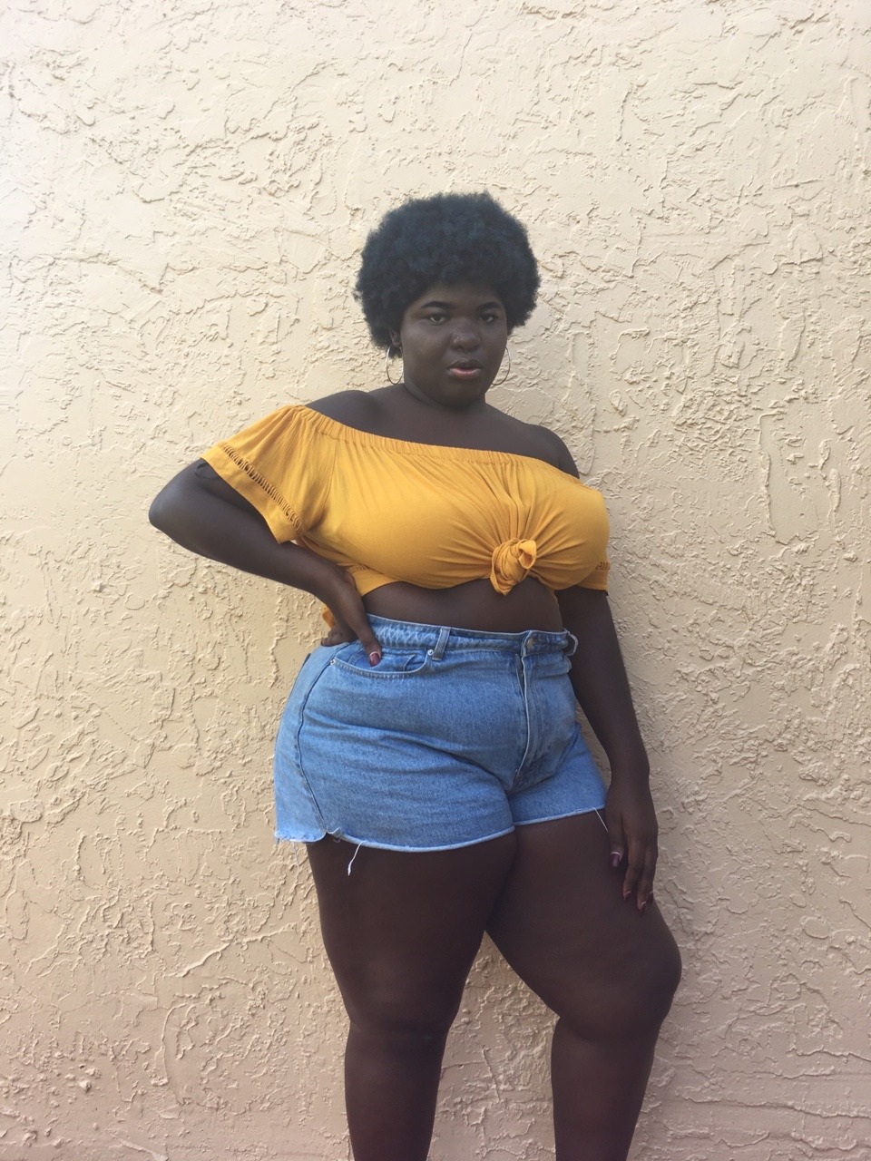 emptyvoidofsadness:💛💛When you look poppin in yellow. IG: im.big.so.what💛💛