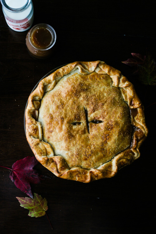 Porn photo confectionerybliss:  Caramel Apple PieSource: