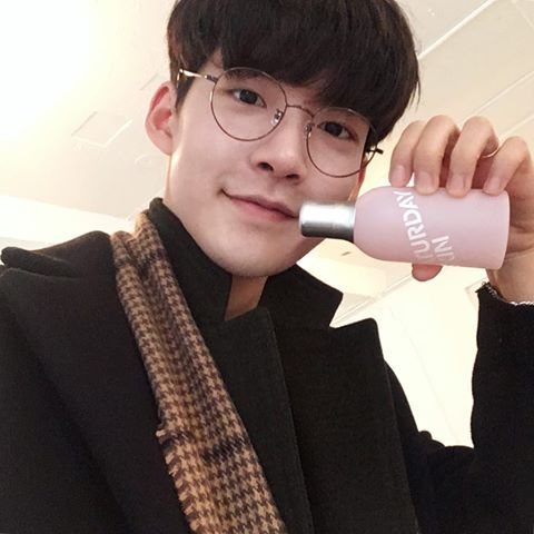ulzzangb0y:  Instagram: @han_ck  