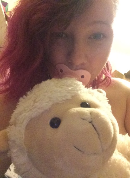 thekinkylittlekitten:  Night night from me and bo-peep 