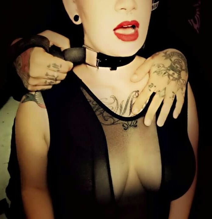 sirsplayground:  Daddy loves choking me until I start to panic and wiggle! daddyslilmasochist.tumblr.comThank