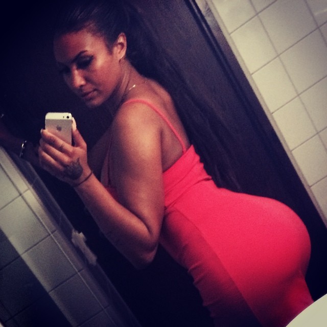 godsgifttomankind:  Paulina Lopes  Miss Lopes is FINE!Submit @str8forts@yahoo.com,