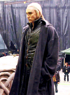 thranduilings:Lee Pace being a real cutie behind the scenes and breaking my heart because he ruins m