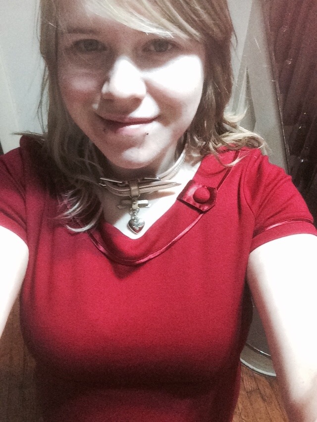 jescifur:I love this dress and I love my collar. ꒰ ∩･∇･∩꒱♡