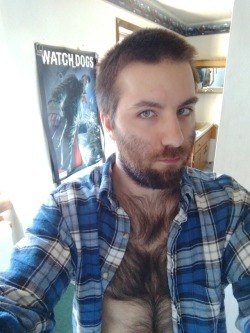 hairy-males:Cold day. Warm shirt. ||| Hot