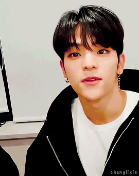 Felix Has Very Cute Hands Stray Kids Reaction To Their Gf Being Tall And