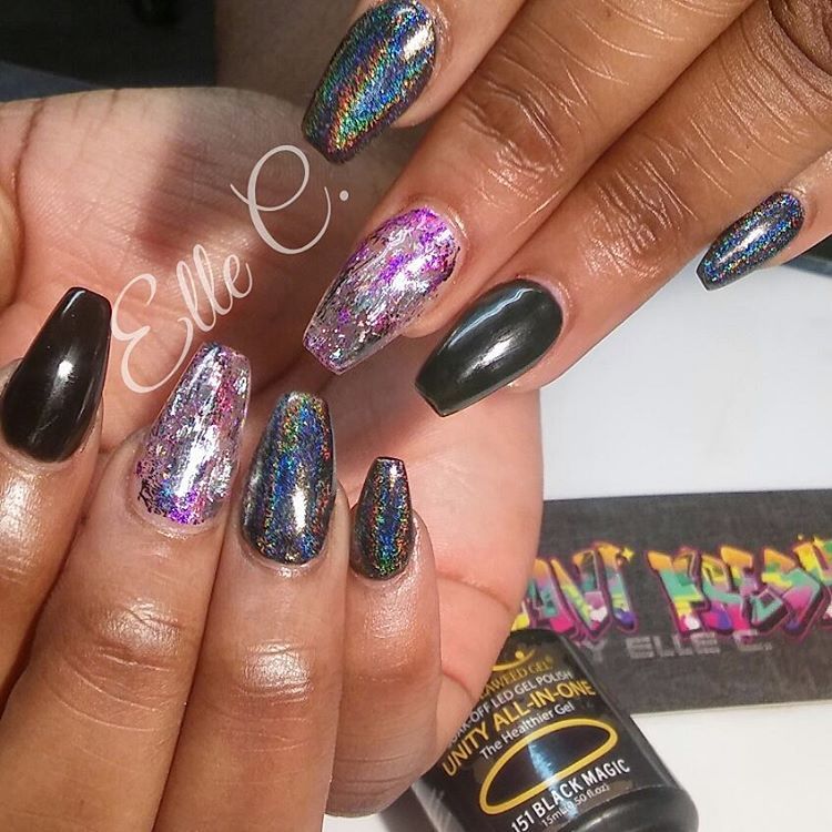 Cosmic goodness for my lovely walk-in, Dwanna!!!💫💫✨✨Custom full-set using the “gelly sandwich” method with @bioseaweedgel in #BSGBlackMagic and Spectraflair top coat and nail art foil!!!✨💫💫 #bioseaweedgel #ILoveBioSeaweedGel #BioSeaweedGelNailArt...
