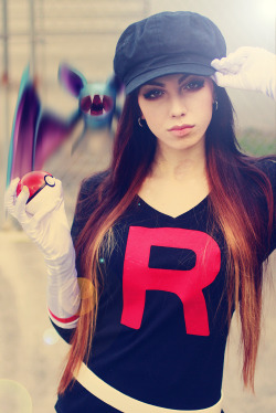 misdreavus-m:  Team Rocket Grunt wants to Battle !