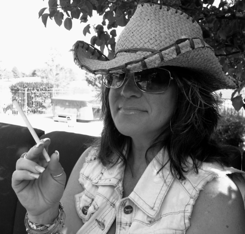 120smokers:   Great submission by a follower! &ldquo;A cowgirl and her vs120&rdquo;