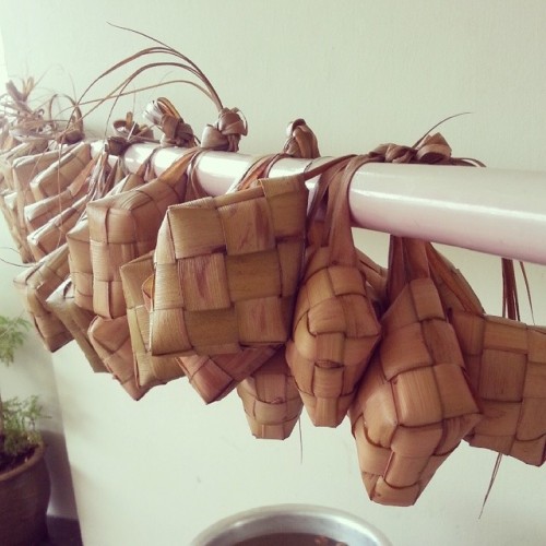 Ketupat Cooked! #harirayaeve #preparation #ketupat