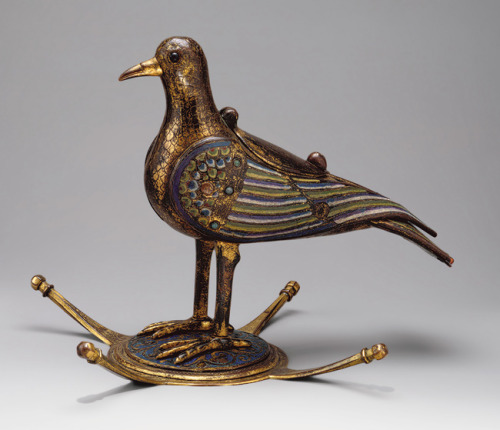 cerasiferae:Eucharistic Dove, ca. 1215–1235 French; Made in Limoges Gilded copper with champlevé ena