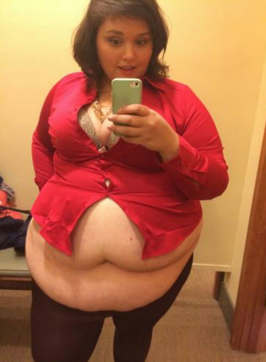 lovemlarge:  All of them getting to tight! I love those big bellies and too tight