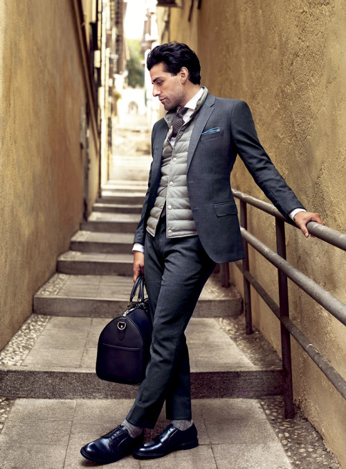 redhairedfeistynerd:unclefincher:Oscar Isaac photographed by Nathaniel Goldberg for GQ Magazine, Jan