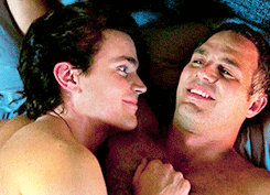 brentwalker092: famousmeat:  Matt Bomer’s gay sex scene with Mark Ruffalo in The Normal Heart  :) 