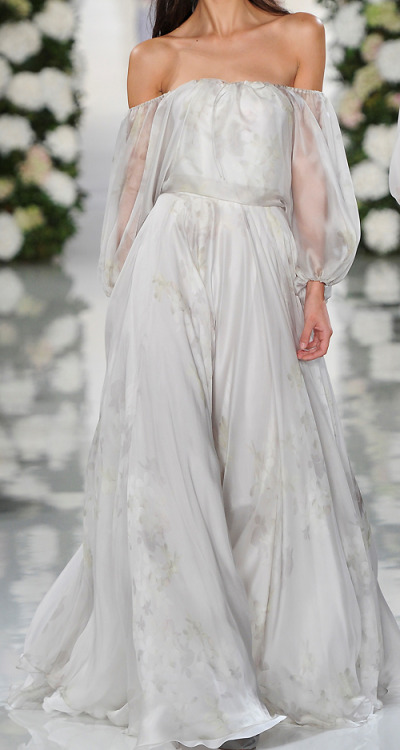 stopdropandvogue: Valentin Yudashkin sent down an absolutely gorgeous and delicately feminine collec