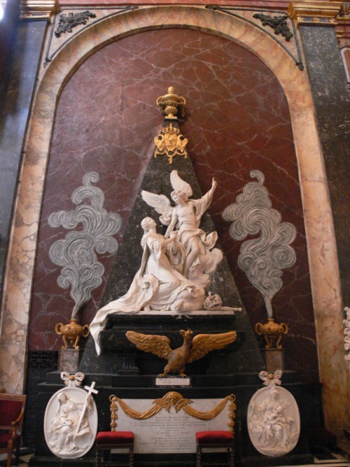 Nicolas-Sébastien Adam. Monument to Queen Catherine Opalinska. 1749. Marble. Église Notre-Dame-de-Bo