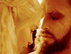 vintageshippertrash:cincuentatime:The 100 AU: Daenerys and Drogo as Lexa’s parents.“The 