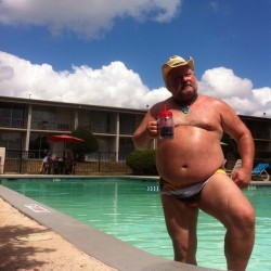 bemach:  tubbinlondon:  wooferstl:  &ldquo;Chiil&rdquo;-ing on Austin - let’s fill this pool with bearz!! (at Austin Texas Baby!)  Lovely  daddies-bears and chubs naked and exposed