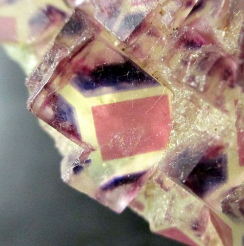 bijoux-et-mineraux:New discovery of Phantom Fluorite - Okoruso Mine, Otjiwarongo District, Namibia